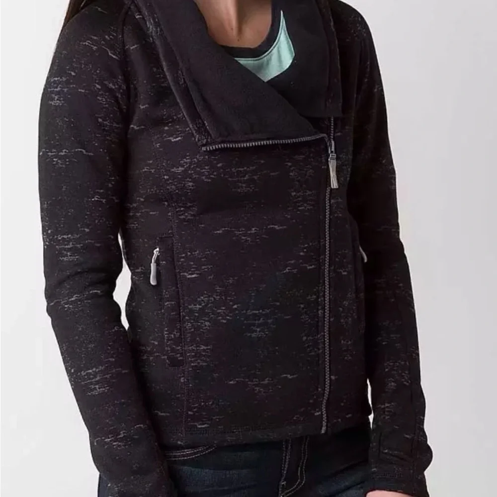 Bench definite zip up jacket size XL
